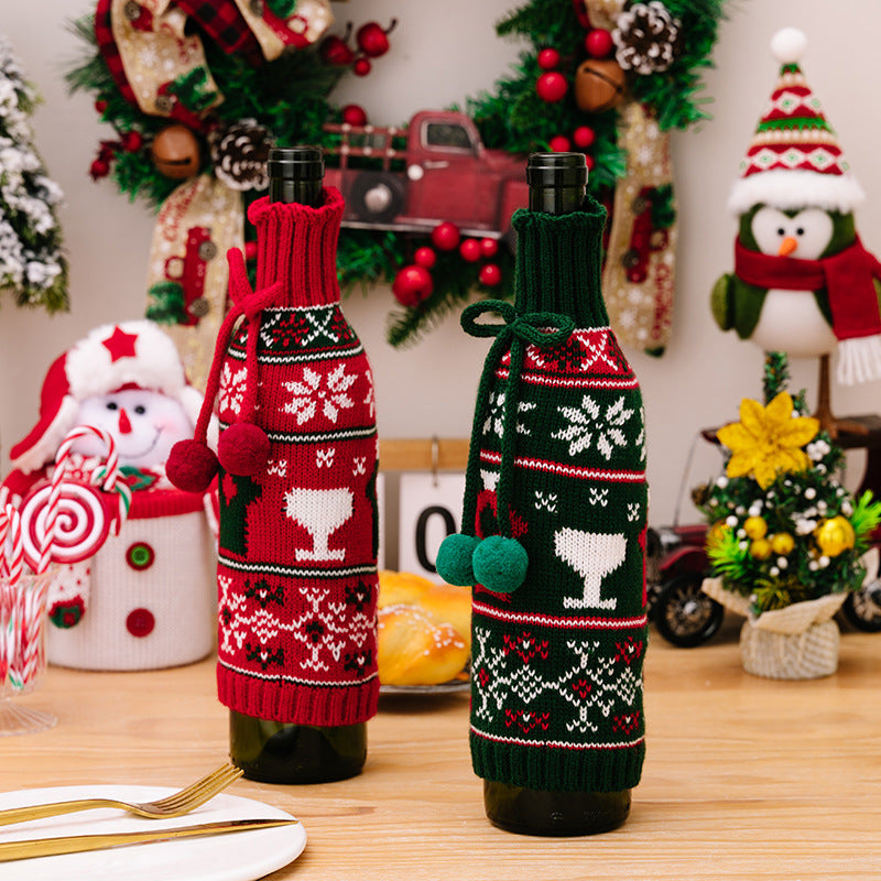 Christmas decoration items, knitted sweaters, wine bottle covers, bow ties, wool balls, red wine covers, bar decoration wine covers
